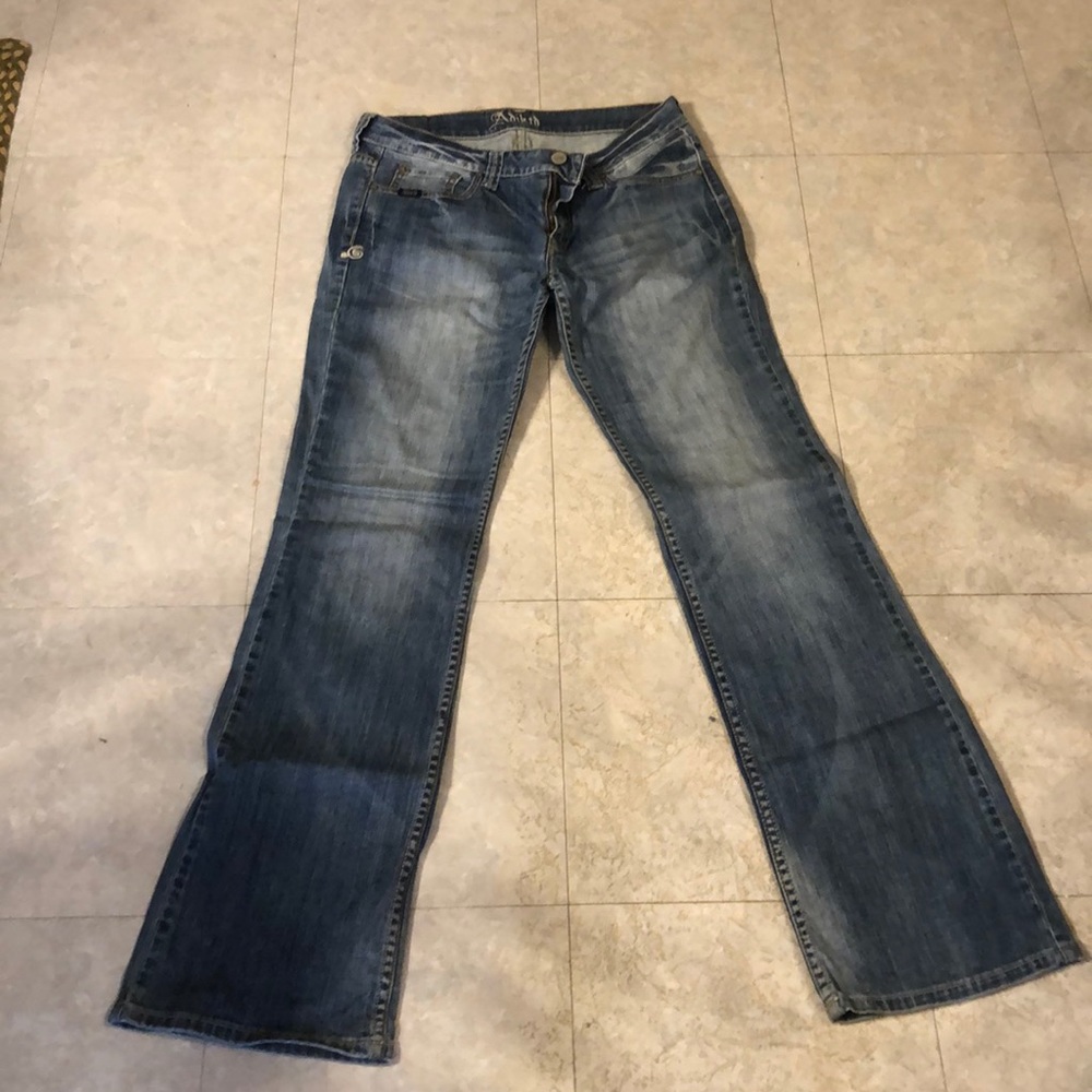 Adiktd brand, minimal wear if any.